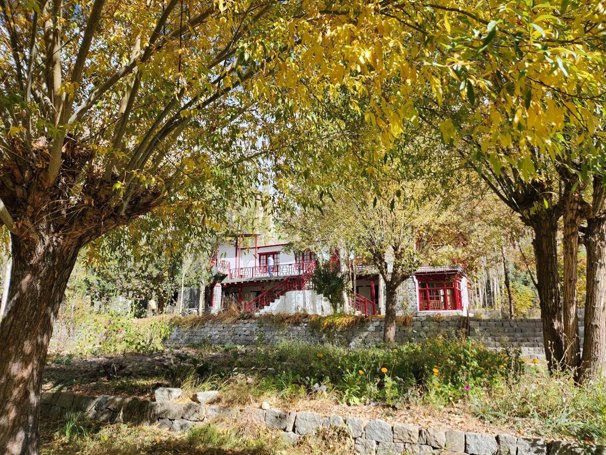 Lharimo Hotel Leh - Ladakh Zewnętrze zdjęcie